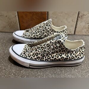 Leopard Print women Shoes size 7